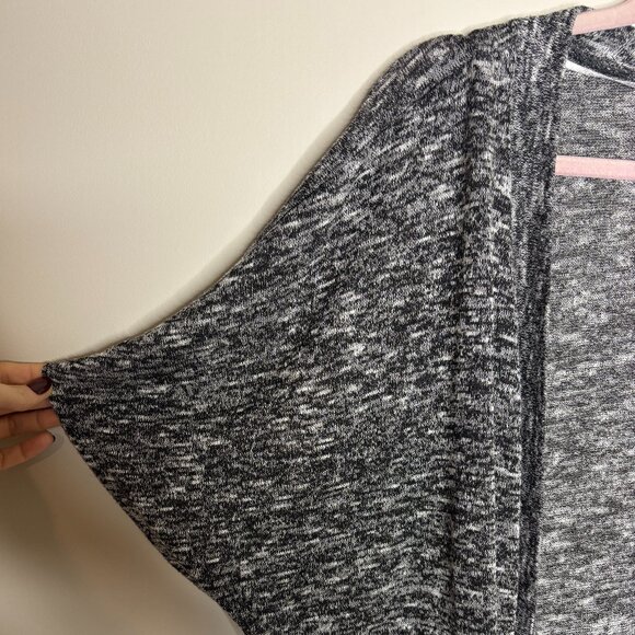 Lane Bryant 18/20 W Short Sleeve Open Front Cocoon Cardigan Sweater Heather Gray - Picture 4 of 8